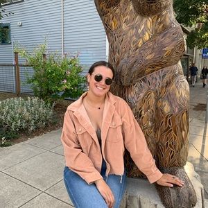 Meet your Posher, Alex